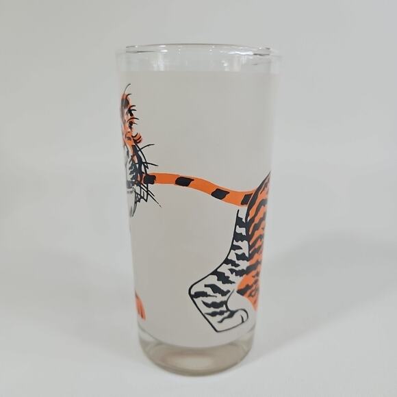 Vintage 1960s Esso Exxon Gas "Put A Tiger in Your Tank" Drinking Frosted Glass - Picture 3 of 4